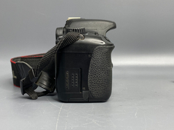 Canon 550D Kit 18-55mm 3.5-5.6 IS II 38.000 кадров