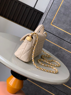 Chanel Bag 22 cm