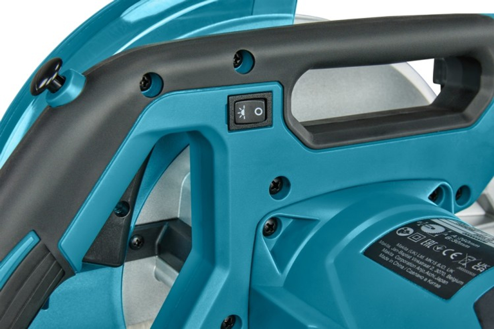 Пила торцовочная сетевая MAKITA LS1110F