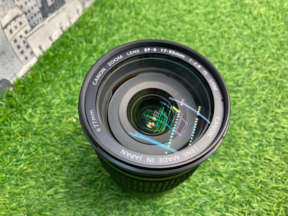 Canon EF-S 17-55mm 2.8 IS USM