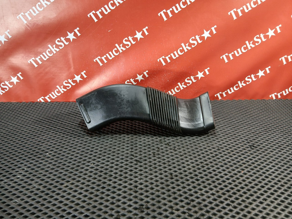 Воздуховод отопителя