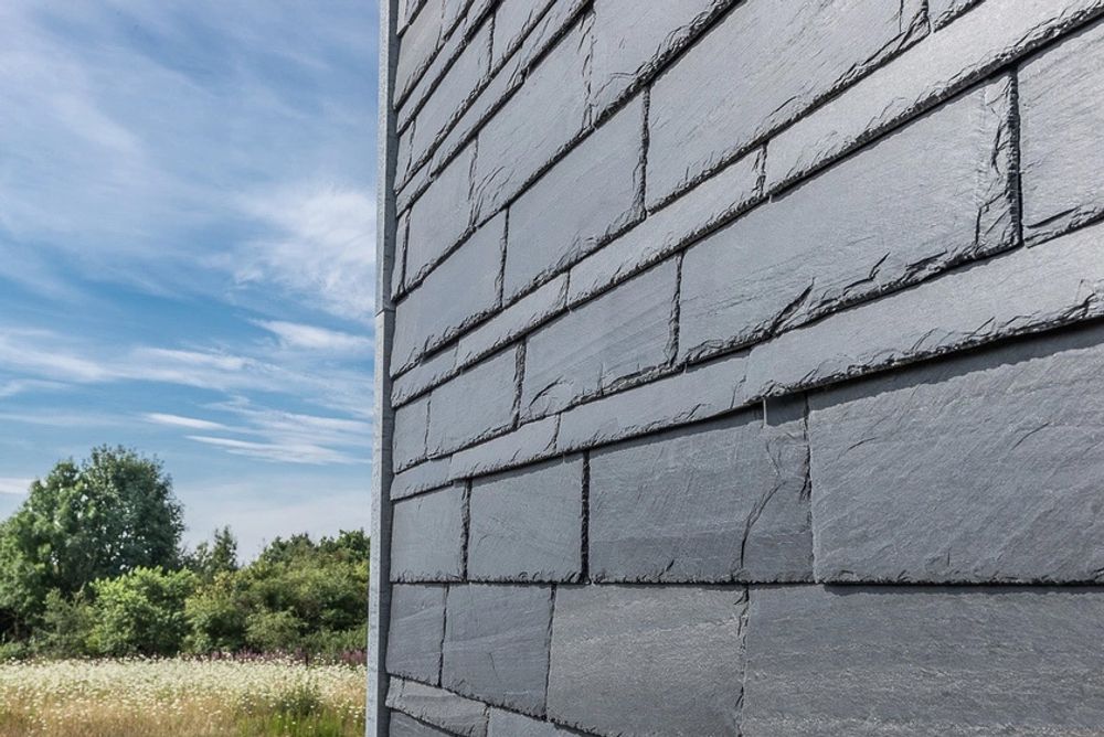 Плитка-сланец черный, натуральный скол Pharaon 200x400x5-7