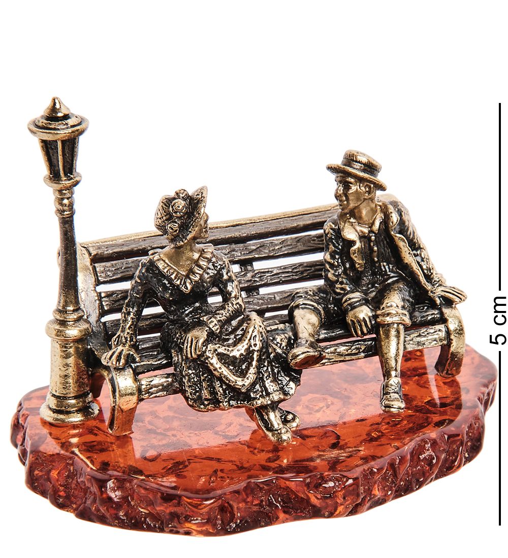 AM-3281 Фигурка «Парочка на скамье» (латунь, янтарь)