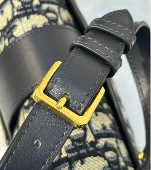 Сумка Dior Medium 30 Montaigne Satchel Bag