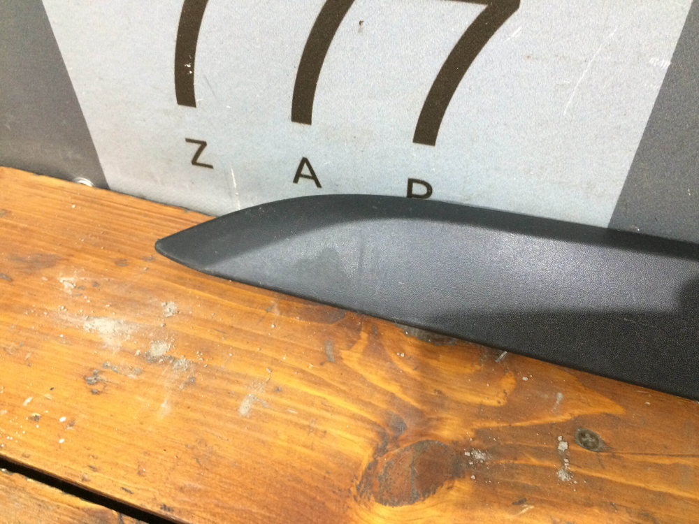 Накладка двери передней левой Kia Rio 4 X-Line 17-нв Б/У Оригинал 87713H0500