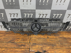 Решетка радиатора Mercedes E (W213 C238) 16-21 БУ A2388881400