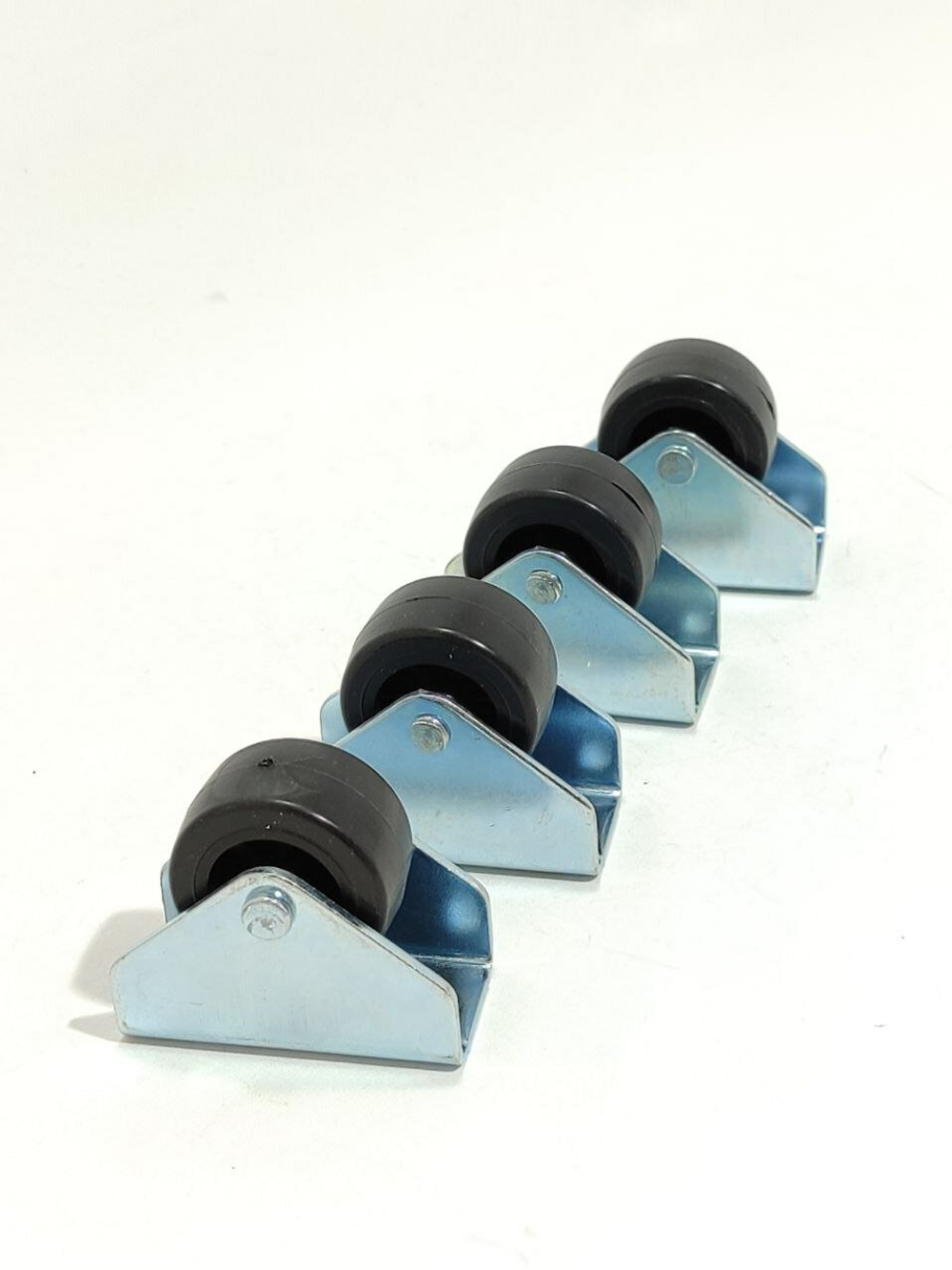 Колесо мебельное с диаметром 35 мм, высотой 46,5 мм и нагрузкой до 80 кг