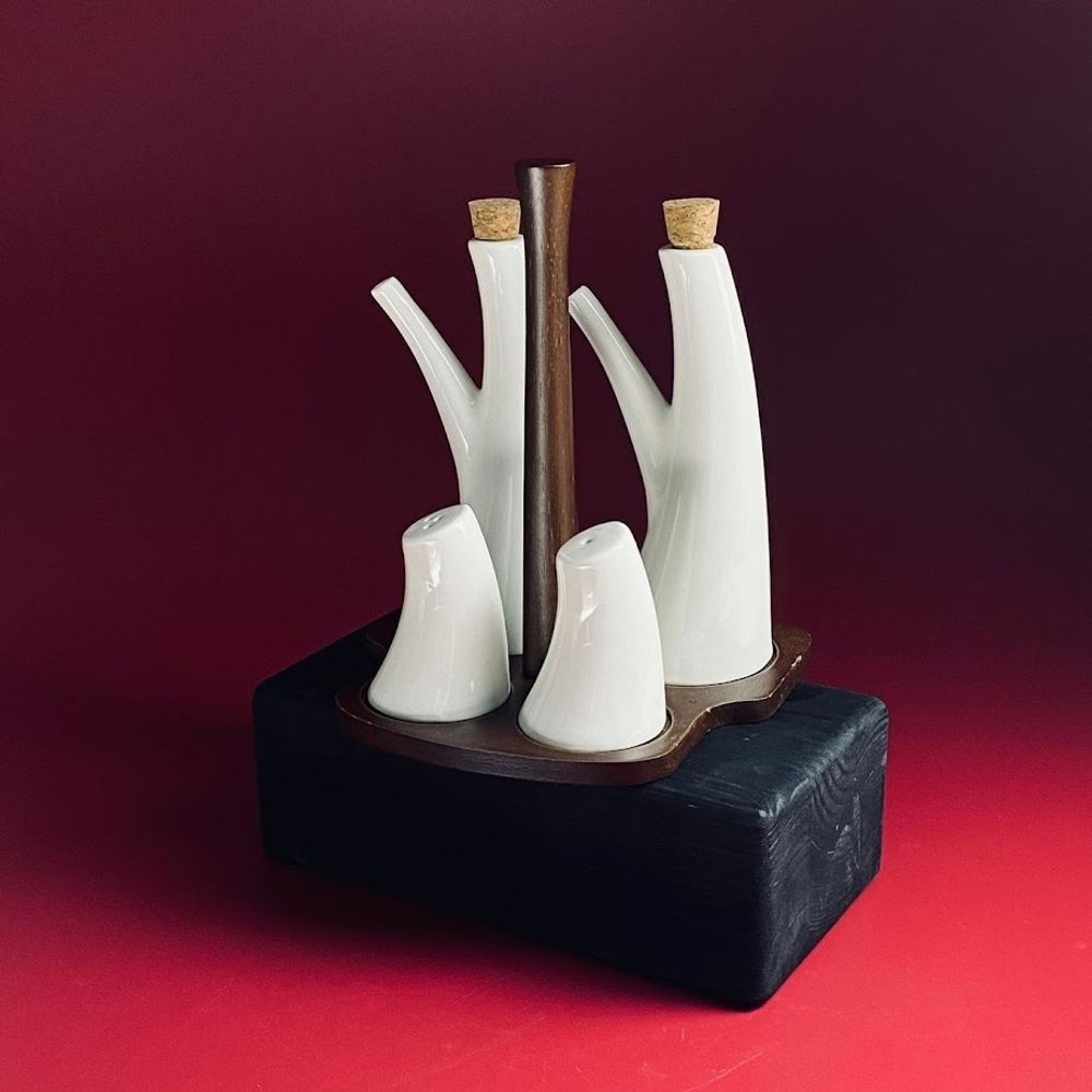 Lenardi 235-086 Набор солонок и бутылки для масла/уксуса 4пр. на подставке TROPICAL в под.уп.(х12)Фарфор