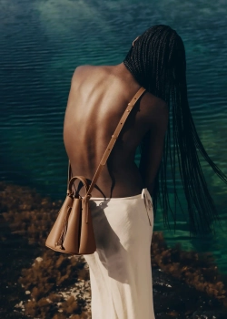 POLENE СУМКА NUMERO HUIT MINI, ЦВЕТ ВЕРБЛЮЖЬЕЙ ШЕРСТИ