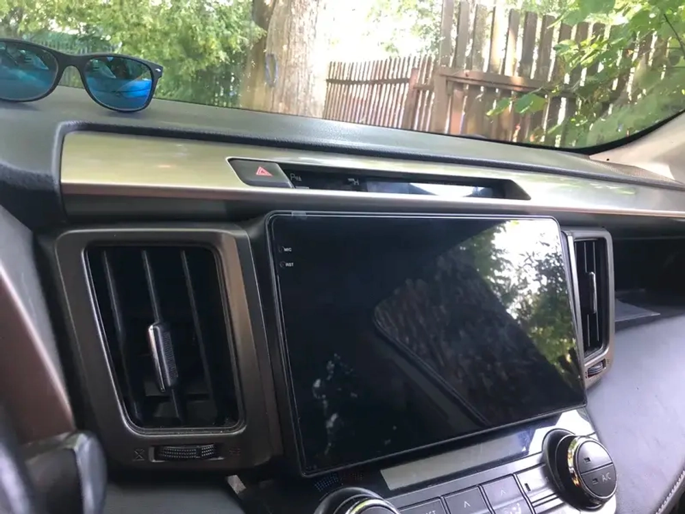 Магнитола для Toyota RAV4 XA40 2012-2019 - Carmedia SF-1610 QLed+2K, Android 12, TS10, CarPlay, 4G SIM-слот