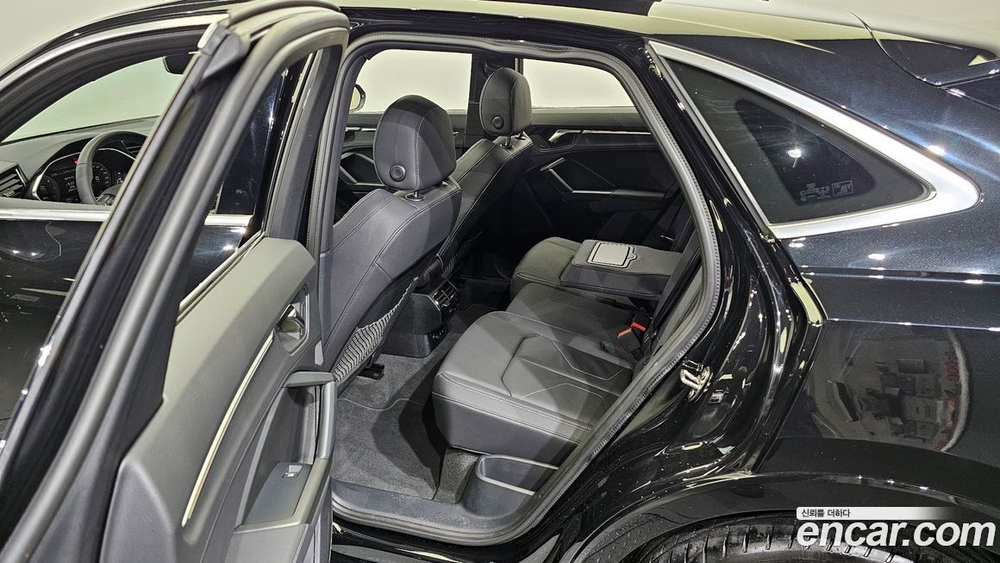 Audi Q3 (F3) 35 TDI Premium Sportback (02.2023)