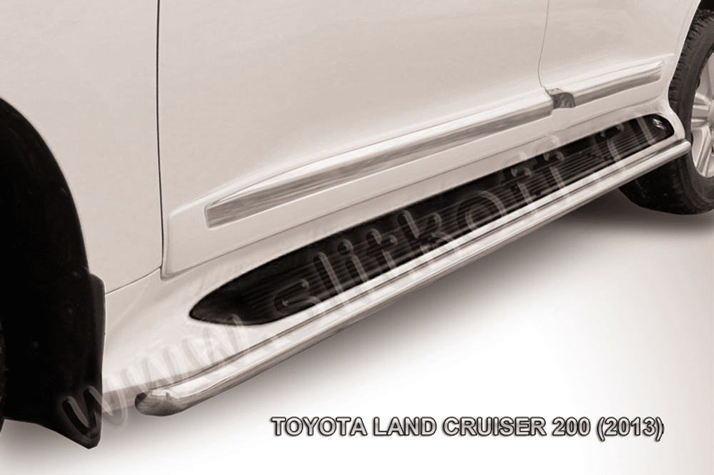 Пороги из нержавейки Toyota Land Cruiser 200 (2013-2015) d42 труба