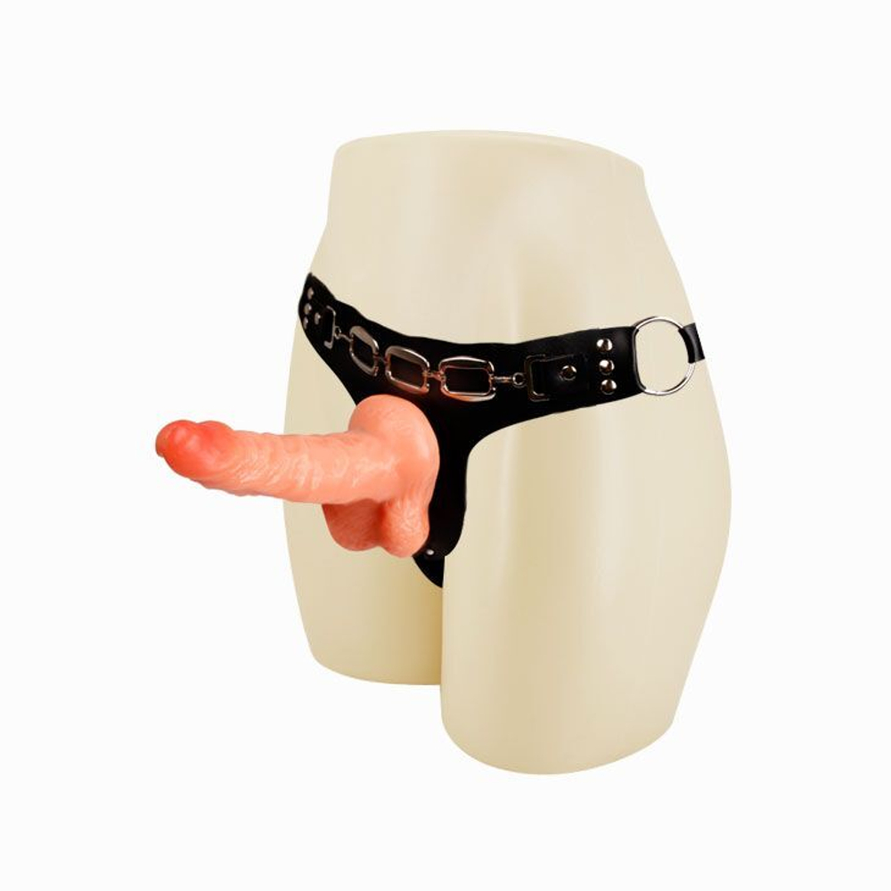 Страпон на трусиках Baile BW-022023, реалистичный, 15,7 см