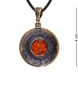 AM-3907 Подвеска «Орнамент» (латунь, янтарь)