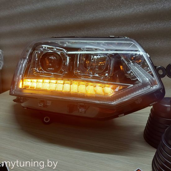 Передние фары Tru DRL для Volkswagen T5 (10-15) динамические хромированные