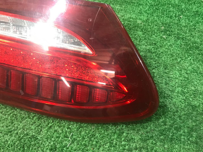 Фонарь левый внутренний Mercedes E C238 (2016-2021)