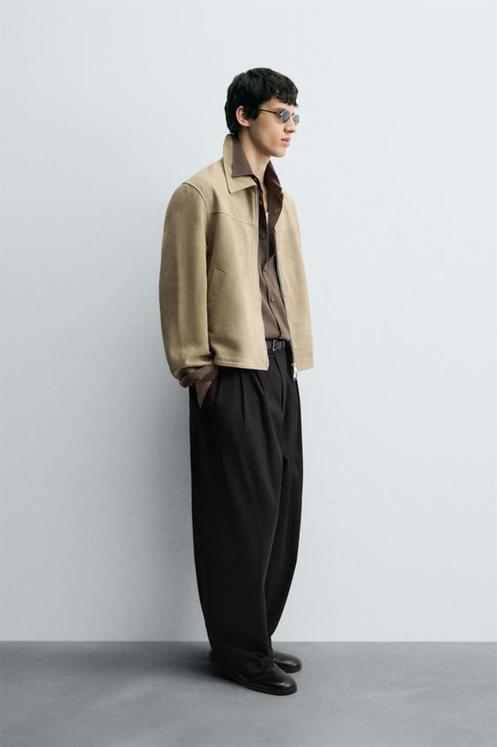 ZARA БРЮКИ RELAXED FIT СО СКЛАДКАМИ, ЧЕРНЫЙ