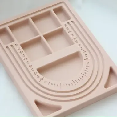 Планшет для сборки тонких чокеров, 20*25*2 см, ячейки 5 мм, тёплый беж, ФТ025