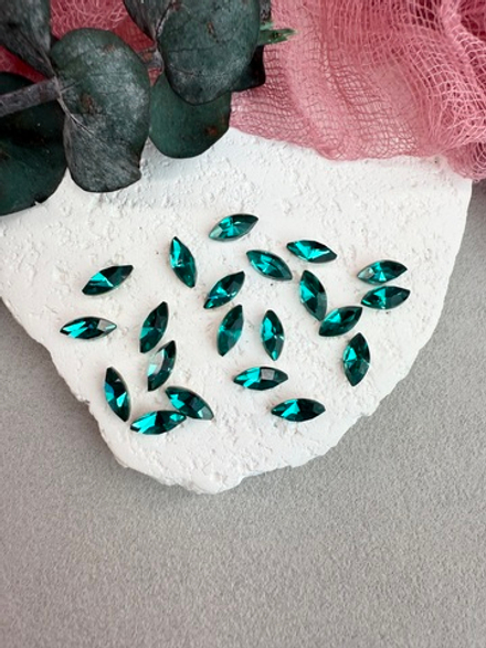 Наветт Navette 10*5 мм, Blue zircon