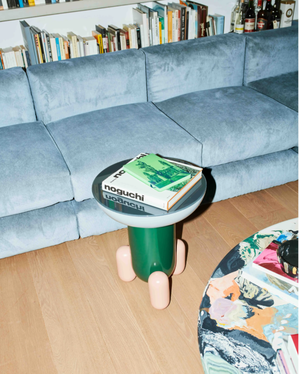 Столик приставной Explover01 BARSELONA DESIGN стволокно/массив/стекло multicolor green 400х400х500h