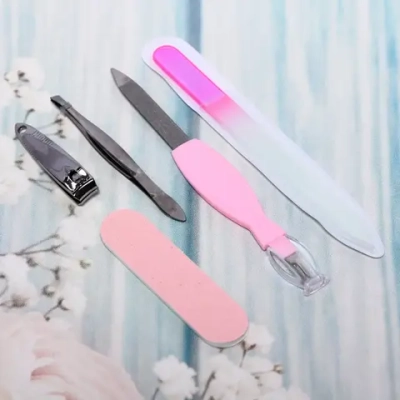 Набор для маникюра в чехле 5шт «Manicure set», цвет микс, (три пилки, кусачки и пинцет), 22*6см