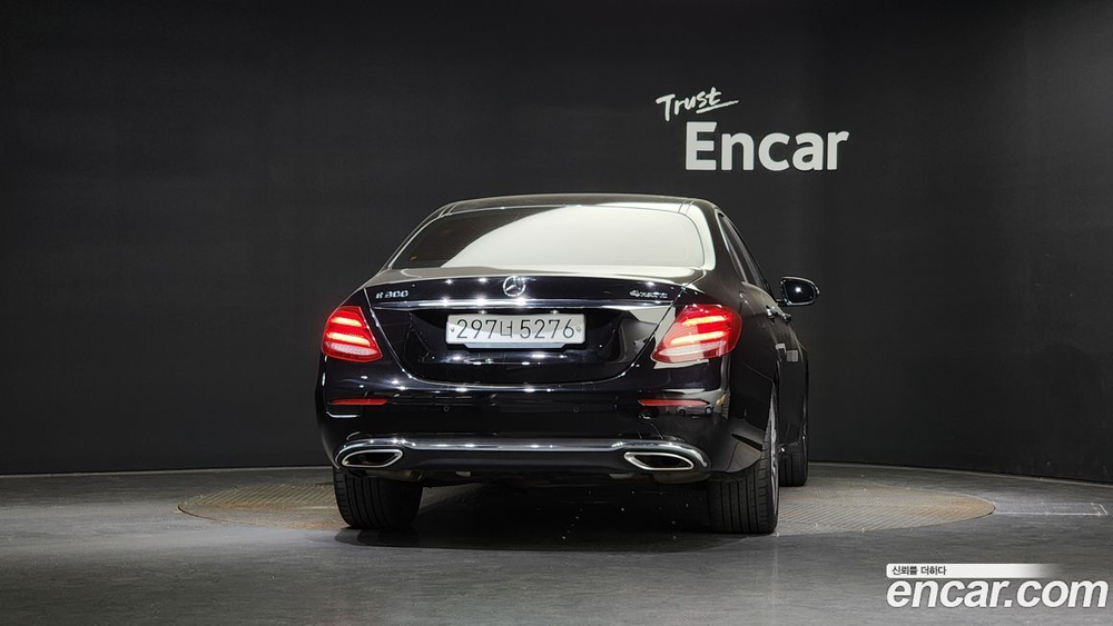 Mercedes-Benz E-Class W213 E300 4MATIC Avangarde (09.2019)