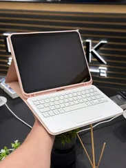 БУ планшет Apple iPad 11 2025 silver 100% (MY37FTG2RR) + клавиатура и коврик