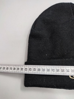 Шапка Zara с надписью