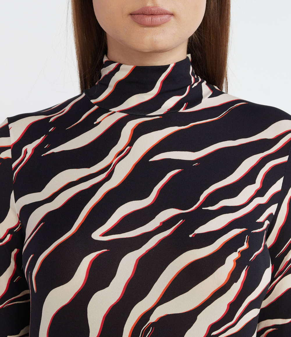 Гольф Marc Cain - черный(VS 48.52 J09)