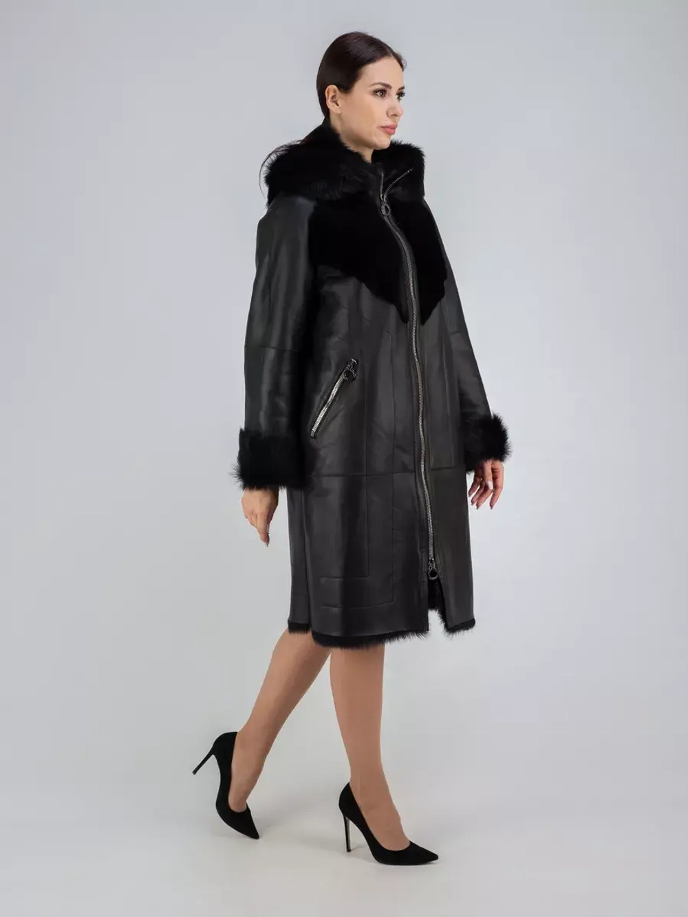 Дубленка зима натуральная с капюшоном длинная