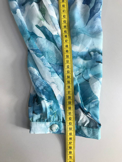 Блузка Moomaya с акварельным принтом, визуально на 54 размер