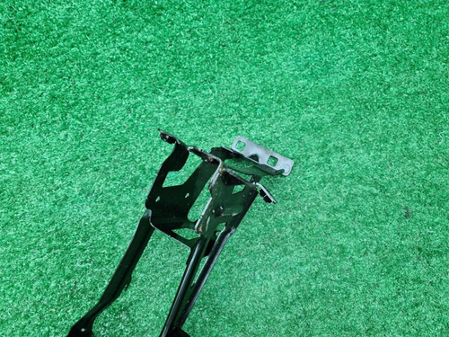 Кронштейн фары левый BMW X3 G01 (2017-2024)