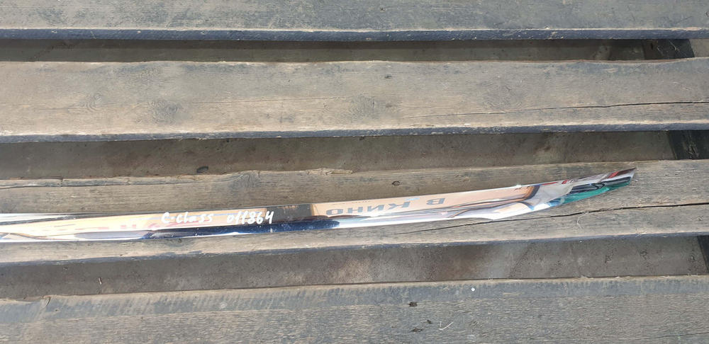 Молдинг крышки багажника Mercedes C (W205) 14-23 Б/У Оригинал A2057430082