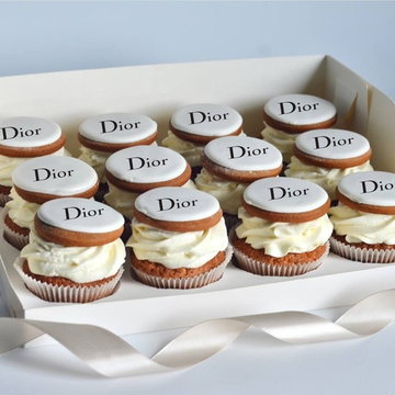 Капкейки с логотипом на прянике, упаковка на 12 шт