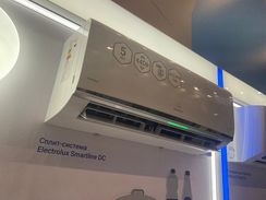 Сплит-система инверторного типа Electrolux Smartline DC EACS/I-18HSM/N8_V2 комплект