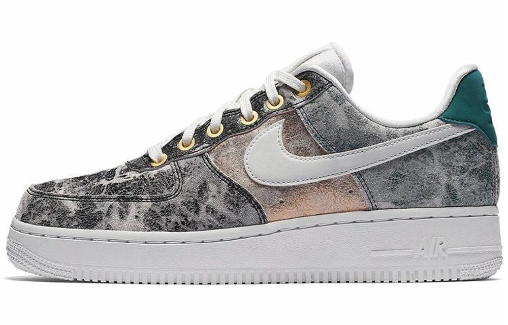 Кроссовки Nike Air Force 1 07 Lxx (Женская размерная сетка)