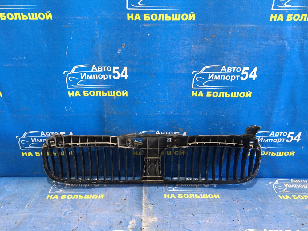 Решетка радиатора BMW 7-Series 2004