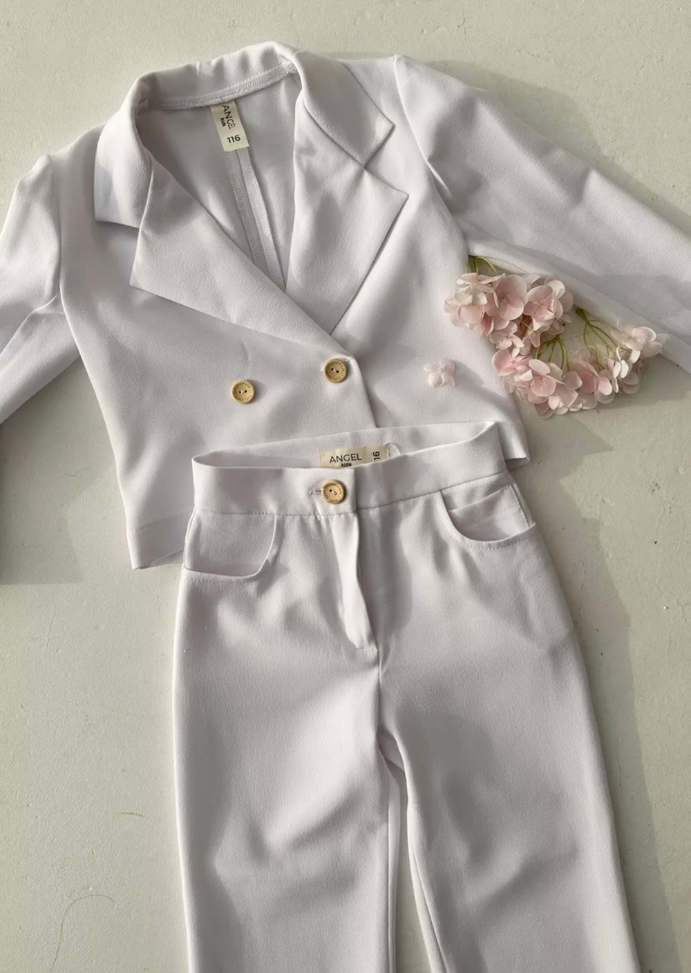 Классический костюм для девочки