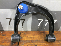 Рычаг передний правый Land Cruiser Prado 120 Новый Оригинал 4861060050