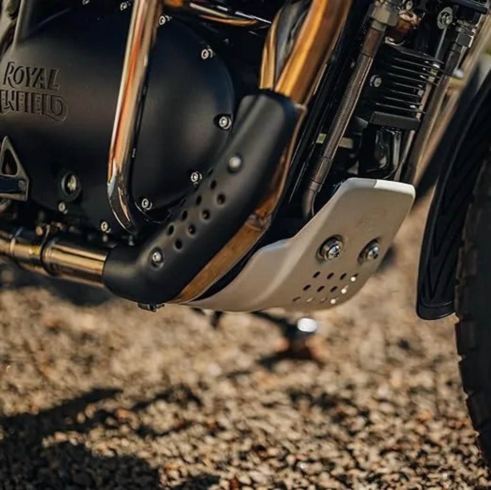 Защита картера Royal Enfield, серебряная Large Sumpguard – Bear 650 / Continental GT 650 / INT 650, 1990552