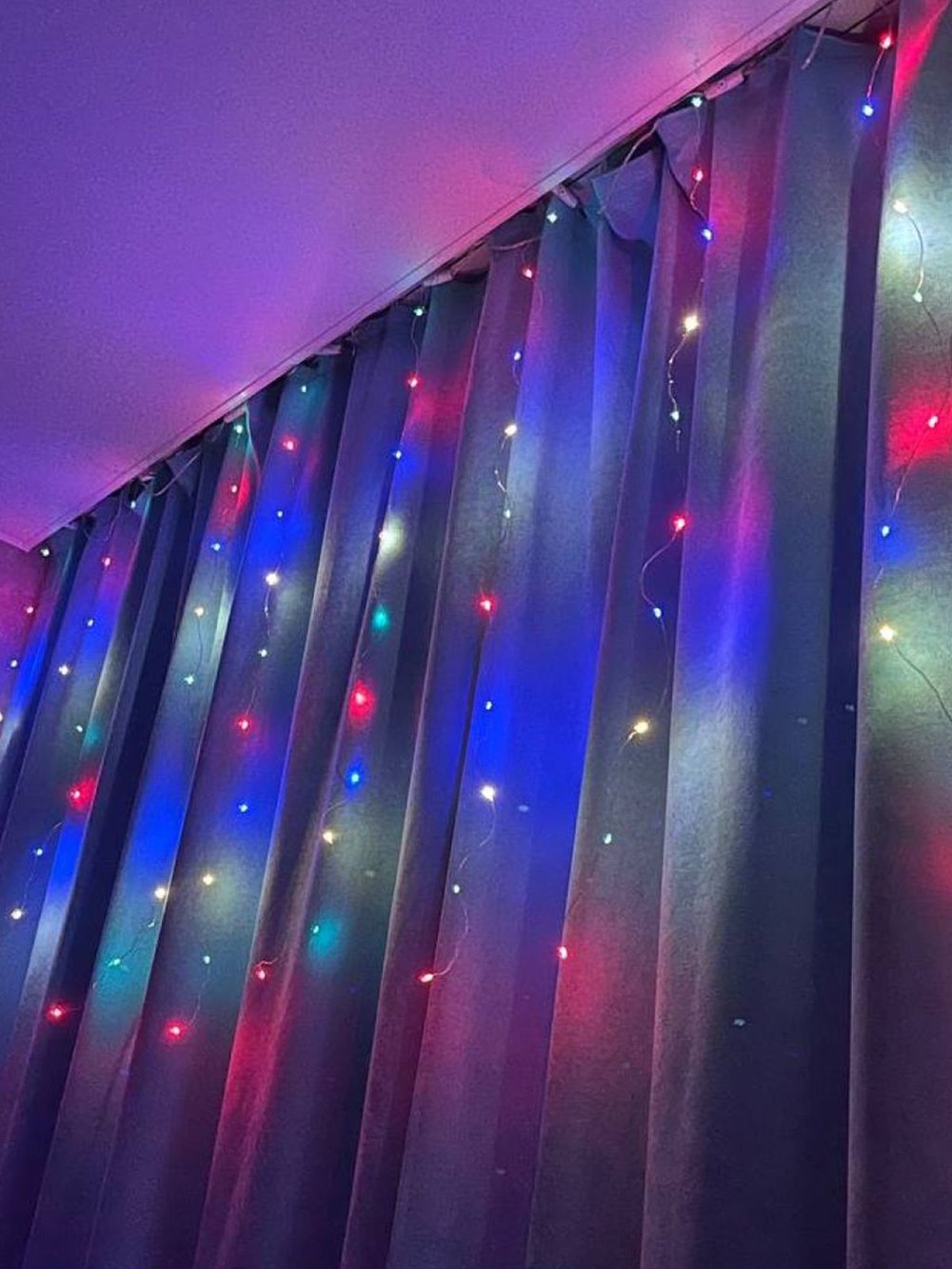 Гирлянда штора 3*1м USB+пульт на крючках (0031-xD21)