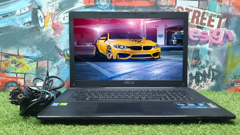 17.3 " Ноутбук ASUS Pentium/4 ГБ/GT 720M - 2 ГБ/  X75VC-TY013H [90nb0241-m00960]/Windows 10