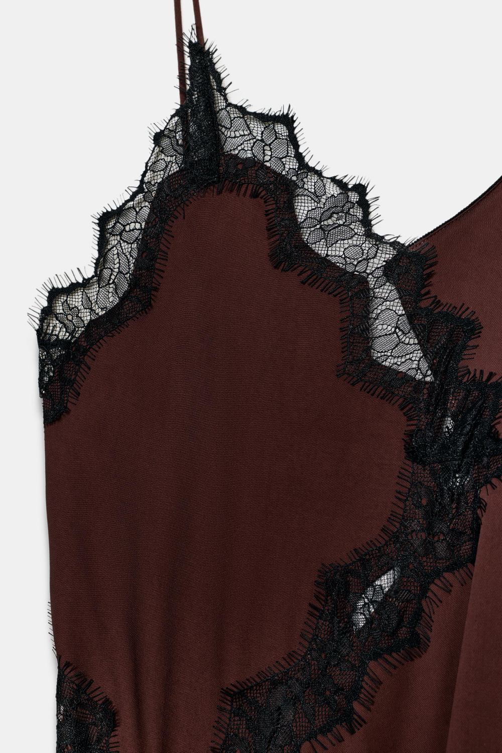 ZARA АСИММЕТРИЧНОЕ КРУЖЕВНОЕ ПЛАТЬЕ, ЧЕРНЫЙ/КОРИНЕЧВЫЙ