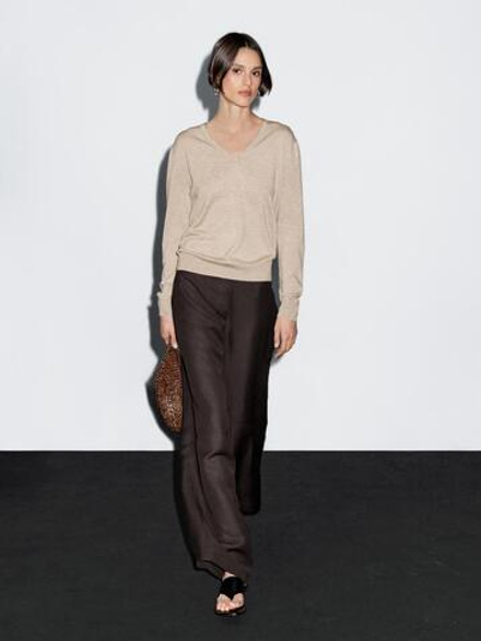 Massimo Dutti Свитер из смесовой шерсти с V-образным вырезом, норка