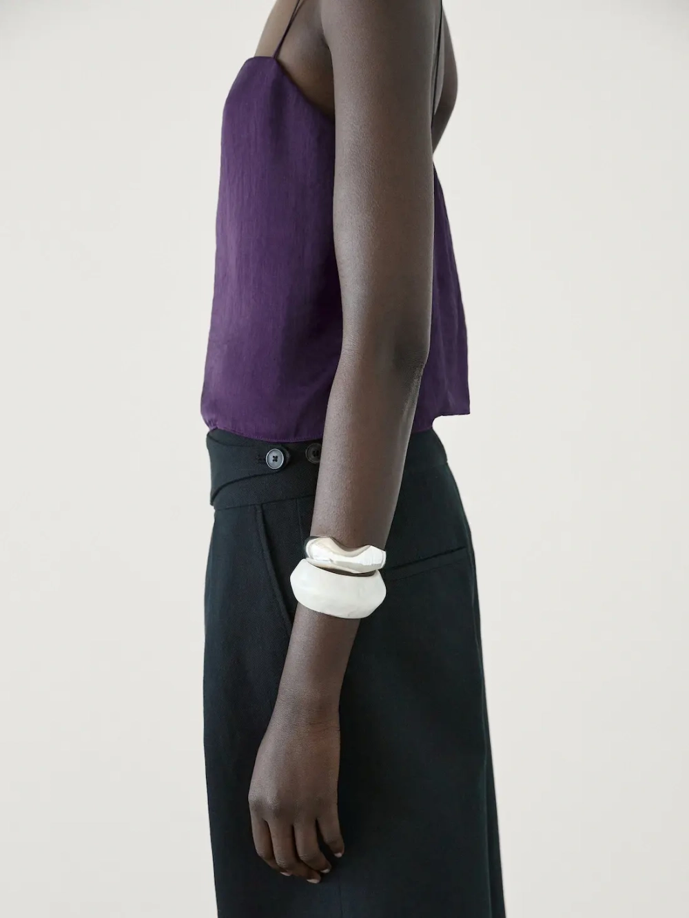 Massimo Dutti Атласный топ с разрезом, фиолетовый