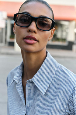 ZARA РУБАШКА В ПОЛОСКУ С ЦВЕТОЧНЫМ ПРИНТОМ, СИНИЙ/БЕЛЫЙ