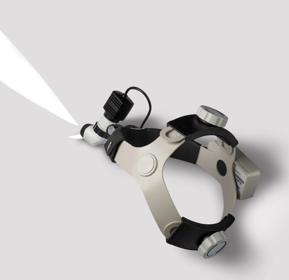 Налобный осветитель для лор-комбайна