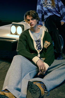 PULL&BEAR Кардиган "Stranger Things", зеленый