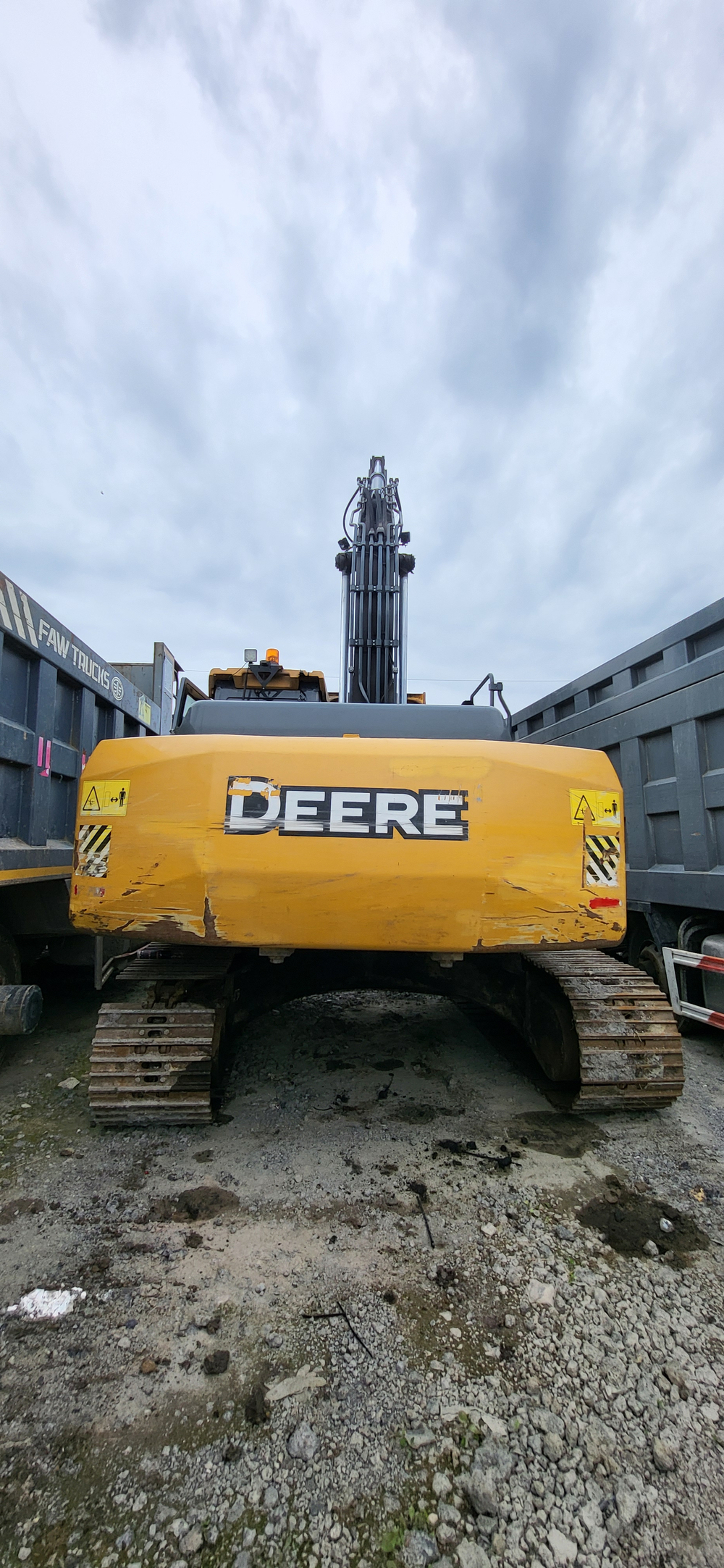 John Deere E260 Экскаватор E260LC (Дизельный, 6,8 л, 193 л.с., АТ)