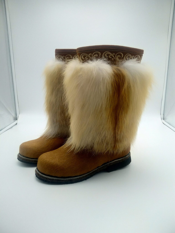 41 Унты женские из лисы и пони